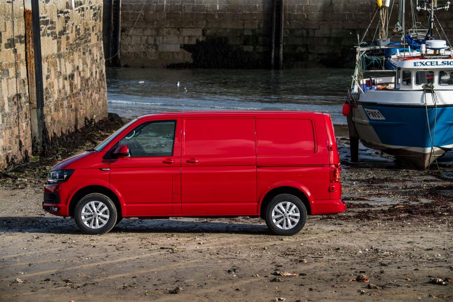  Volkswagen Transporter Kasten (T6) 2015 года  (UK) (фото 28 из 38)
